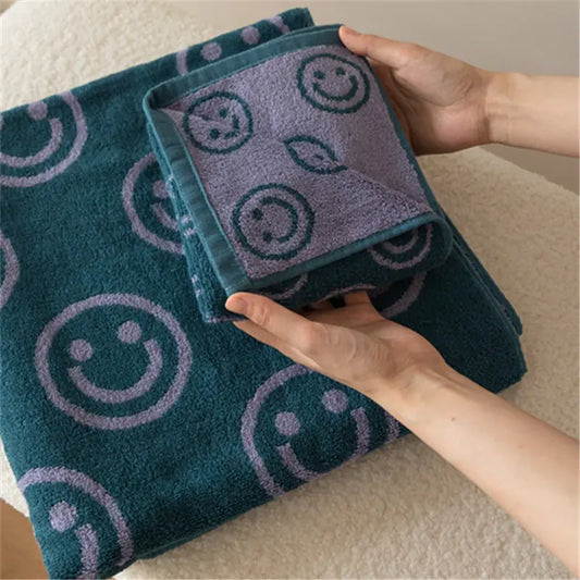 Retro Smiling Bath & Face Towel