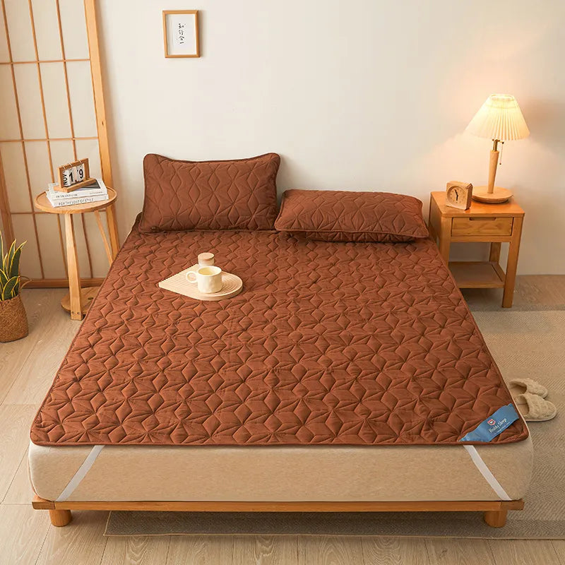 Dustproof Non-slip Quilted Water-proof Mattress