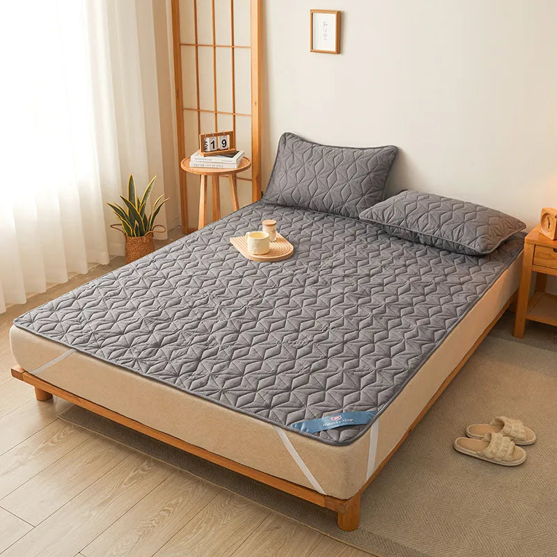 Dustproof Non-slip Quilted Water-proof Mattress