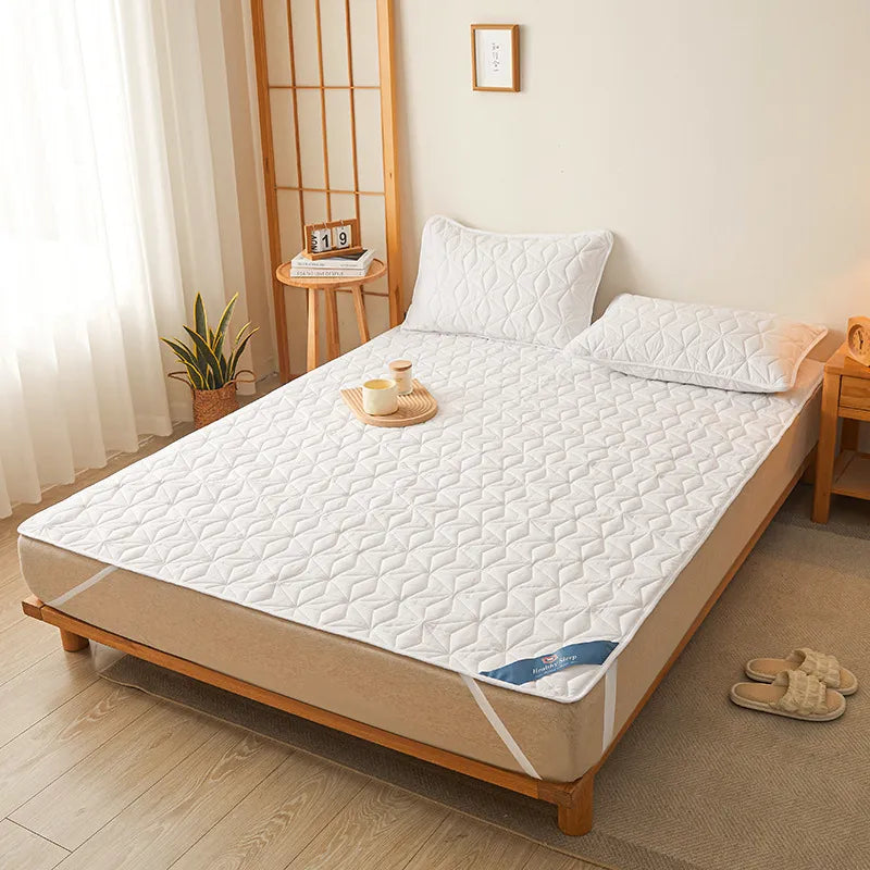 Dustproof Non-slip Quilted Water-proof Mattress