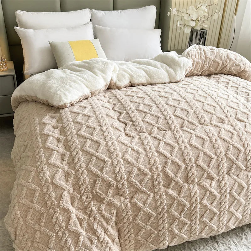 Double Quilted Plush Quilt Thickened For Warmth