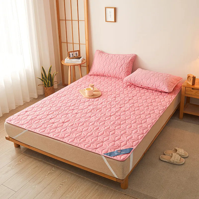 Dustproof Non-slip Quilted Water-proof Mattress